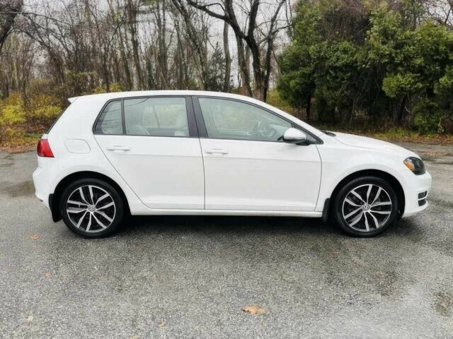 Белый Фольксваген Гольф, объемом двигателя 1.8 л и пробегом 80 тыс. км за 3850 $, фото 6 на Automoto.ua