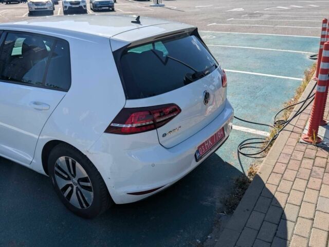 Білий Фольксваген Гольф, об'ємом двигуна 0 л та пробігом 139 тис. км за 7500 $, фото 3 на Automoto.ua