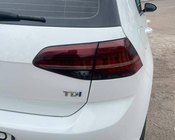 Білий Фольксваген Гольф, об'ємом двигуна 1.97 л та пробігом 203 тис. км за 13699 $, фото 25 на Automoto.ua