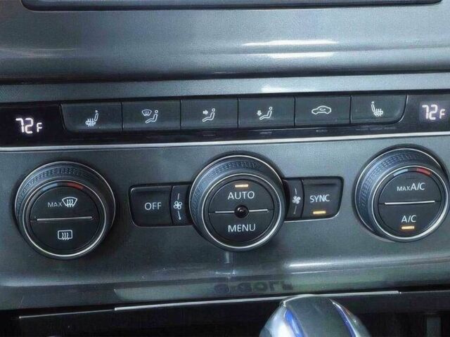 Белый Фольксваген Гольф, объемом двигателя 0 л и пробегом 70 тыс. км за 9200 $, фото 15 на Automoto.ua