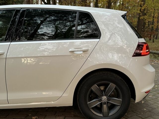 Белый Фольксваген Гольф, объемом двигателя 0 л и пробегом 89 тыс. км за 8450 $, фото 5 на Automoto.ua