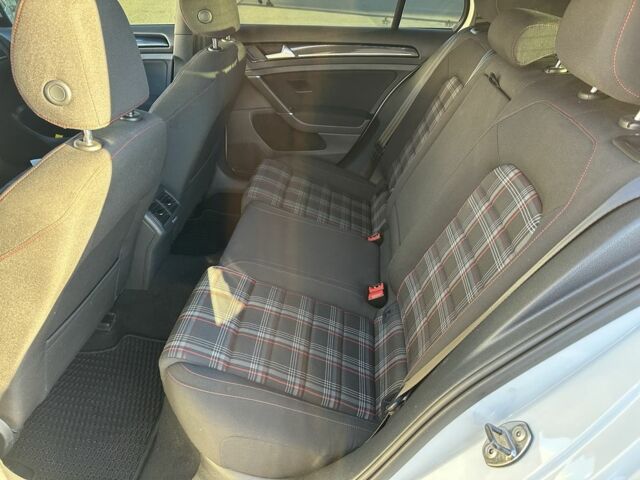 Белый Фольксваген Гольф, объемом двигателя 2 л и пробегом 89 тыс. км за 14500 $, фото 14 на Automoto.ua