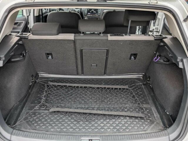 Білий Фольксваген Гольф, об'ємом двигуна 0 л та пробігом 139 тис. км за 7500 $, фото 13 на Automoto.ua