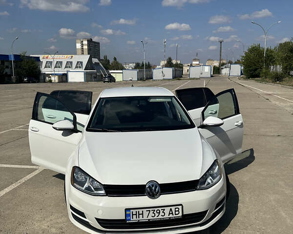Белый Фольксваген Гольф, объемом двигателя 1.8 л и пробегом 64 тыс. км за 10700 $, фото 6 на Automoto.ua