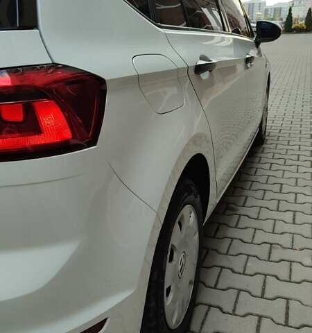 Білий Фольксваген Гольф, об'ємом двигуна 1.6 л та пробігом 221 тис. км за 9650 $, фото 13 на Automoto.ua