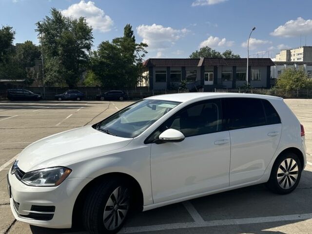 Белый Фольксваген Гольф, объемом двигателя 1.8 л и пробегом 64 тыс. км за 10700 $, фото 3 на Automoto.ua