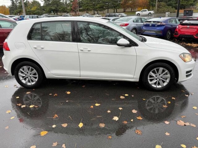 Белый Фольксваген Гольф, объемом двигателя 1.8 л и пробегом 73 тыс. км за 1600 $, фото 5 на Automoto.ua