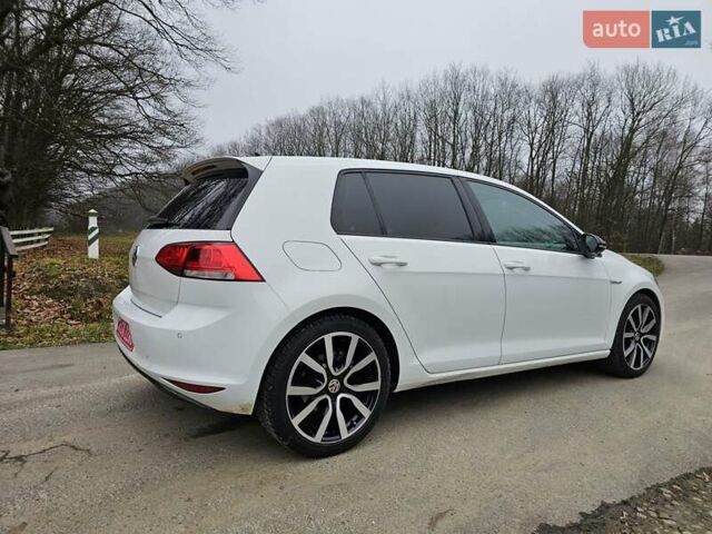 Білий Фольксваген Гольф, об'ємом двигуна 1.6 л та пробігом 230 тис. км за 10900 $, фото 3 на Automoto.ua