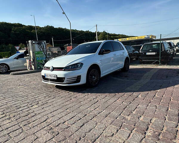 Белый Фольксваген Гольф, объемом двигателя 1.8 л и пробегом 177 тыс. км за 12000 $, фото 5 на Automoto.ua