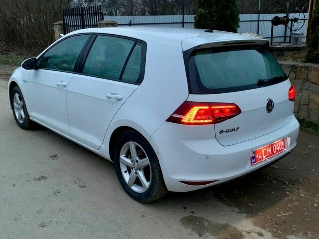 Білий Фольксваген Гольф, об'ємом двигуна 0 л та пробігом 80 тис. км за 8400 $, фото 4 на Automoto.ua