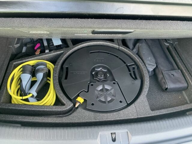 Белый Фольксваген Гольф, объемом двигателя 0 л и пробегом 120 тыс. км за 10700 $, фото 5 на Automoto.ua