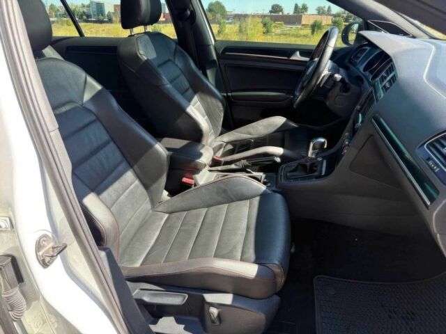 Белый Фольксваген Гольф, объемом двигателя 2 л и пробегом 72 тыс. км за 3900 $, фото 9 на Automoto.ua