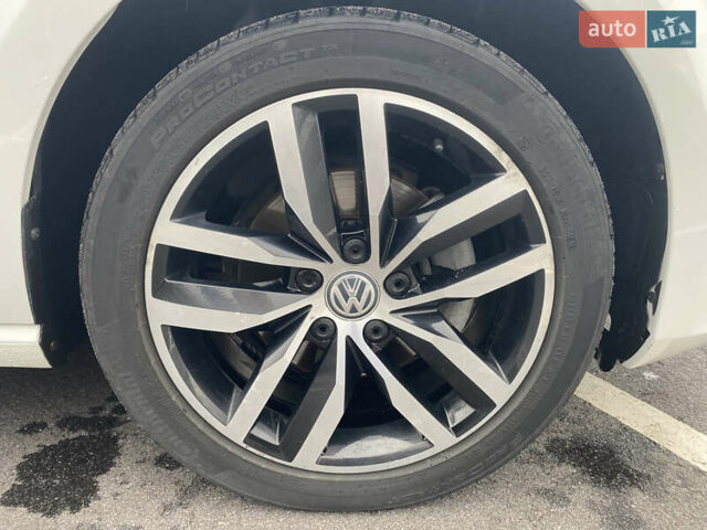 Белый Фольксваген Гольф, объемом двигателя 1.8 л и пробегом 93 тыс. км за 13700 $, фото 12 на Automoto.ua