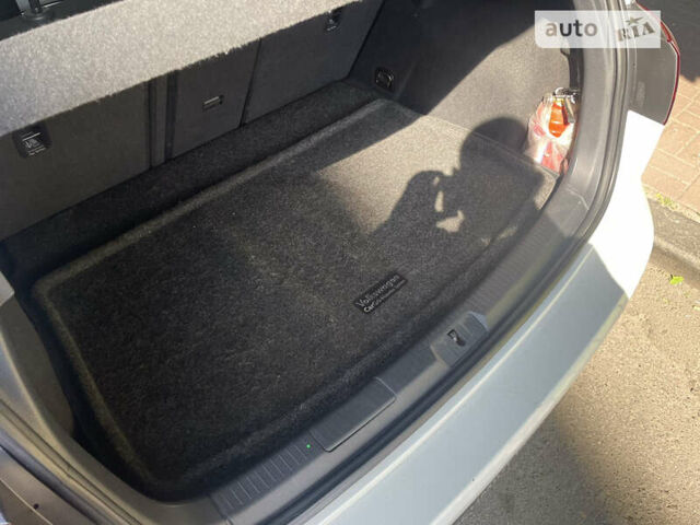 Белый Фольксваген Гольф, объемом двигателя 1.4 л и пробегом 154 тыс. км за 15000 $, фото 20 на Automoto.ua