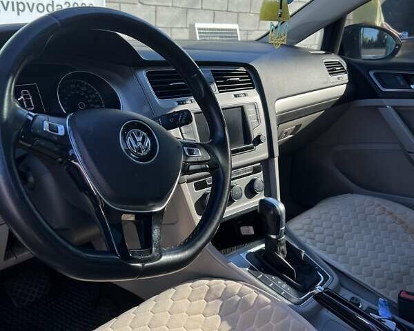 Белый Фольксваген Гольф, объемом двигателя 1.8 л и пробегом 212 тыс. км за 12500 $, фото 2 на Automoto.ua