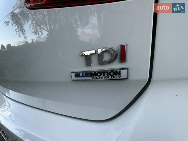 Белый Фольксваген Гольф, объемом двигателя 1.6 л и пробегом 134 тыс. км за 11999 $, фото 23 на Automoto.ua