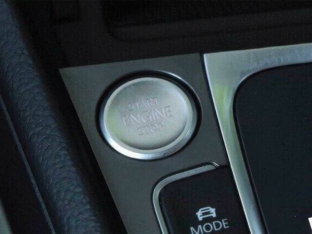 Белый Фольксваген Гольф, объемом двигателя 0 л и пробегом 70 тыс. км за 9200 $, фото 13 на Automoto.ua