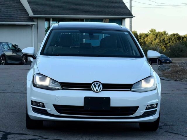 Белый Фольксваген Гольф, объемом двигателя 1.8 л и пробегом 73 тыс. км за 6000 $, фото 1 на Automoto.ua