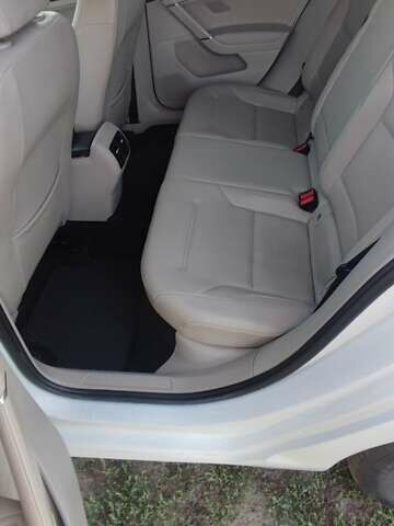 Білий Фольксваген Гольф, об'ємом двигуна 0 л та пробігом 133 тис. км за 8100 $, фото 12 на Automoto.ua