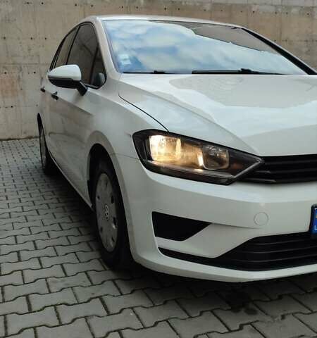 Білий Фольксваген Гольф, об'ємом двигуна 1.6 л та пробігом 221 тис. км за 9650 $, фото 1 на Automoto.ua