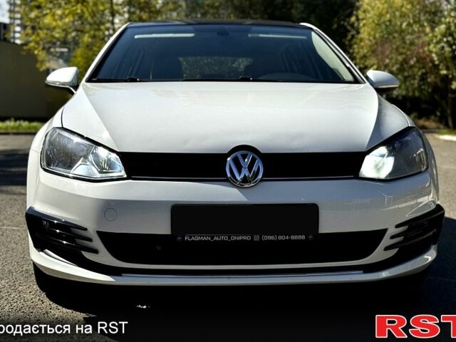Белый Фольксваген Гольф, объемом двигателя 1.8 л и пробегом 142 тыс. км за 13500 $, фото 1 на Automoto.ua