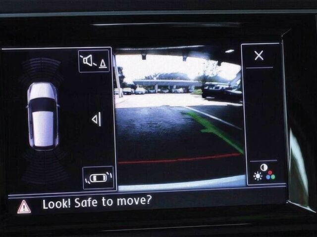 Белый Фольксваген Гольф, объемом двигателя 0 л и пробегом 70 тыс. км за 9200 $, фото 14 на Automoto.ua