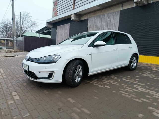 Білий Фольксваген Гольф, об'ємом двигуна 0 л та пробігом 118 тис. км за 9600 $, фото 3 на Automoto.ua