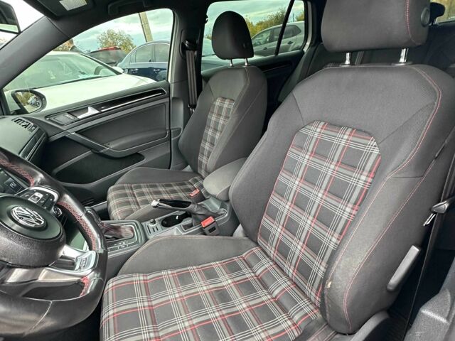 Білий Фольксваген Гольф, об'ємом двигуна 2 л та пробігом 89 тис. км за 14450 $, фото 16 на Automoto.ua