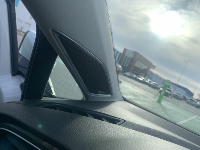 Белый Фольксваген Гольф, объемом двигателя 0 л и пробегом 120 тыс. км за 10700 $, фото 3 на Automoto.ua