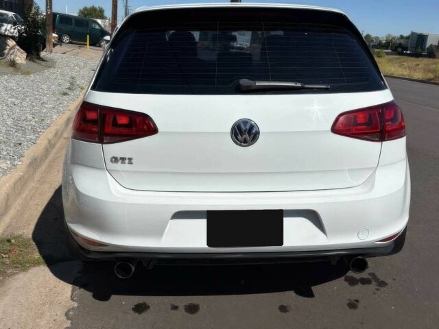 Белый Фольксваген Гольф, объемом двигателя 2 л и пробегом 72 тыс. км за 3900 $, фото 3 на Automoto.ua