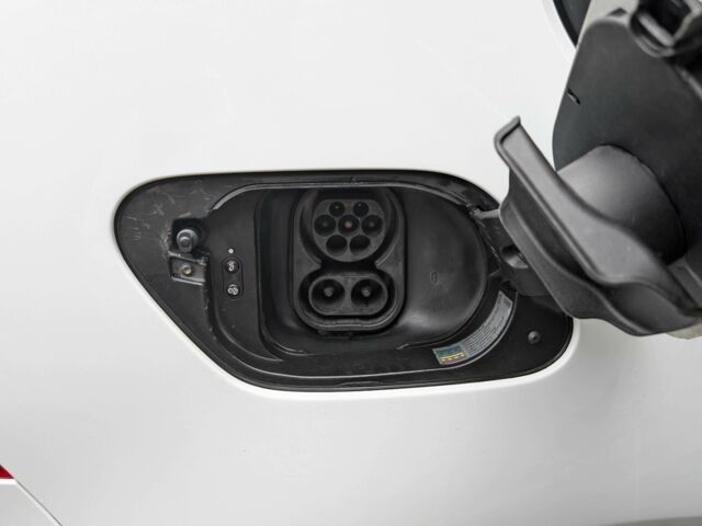 Білий Фольксваген Гольф, об'ємом двигуна 0 л та пробігом 139 тис. км за 7500 $, фото 15 на Automoto.ua