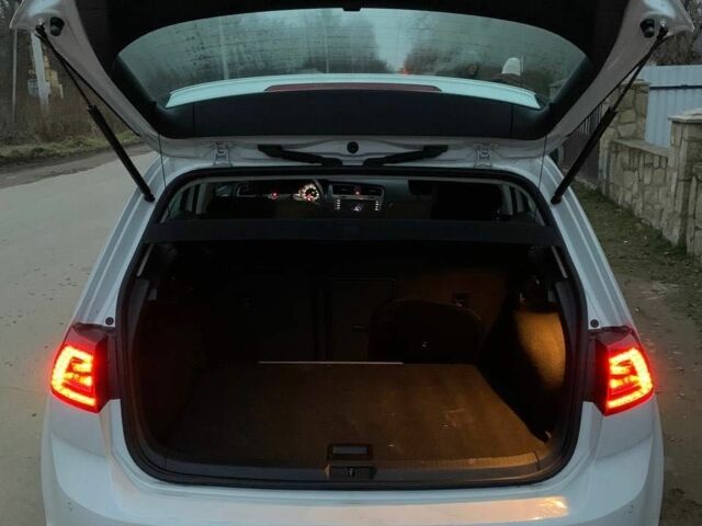 Білий Фольксваген Гольф, об'ємом двигуна 0 л та пробігом 80 тис. км за 8400 $, фото 6 на Automoto.ua