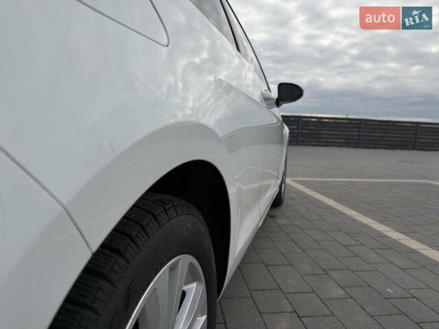 Білий Фольксваген Гольф, об'ємом двигуна 1.6 л та пробігом 263 тис. км за 9200 $, фото 28 на Automoto.ua