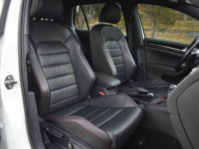 Белый Фольксваген Гольф, объемом двигателя 2 л и пробегом 88 тыс. км за 3200 $, фото 6 на Automoto.ua