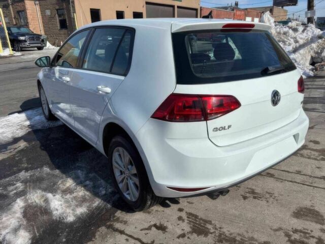 Белый Фольксваген Гольф, объемом двигателя 2 л и пробегом 74 тыс. км за 2200 $, фото 4 на Automoto.ua
