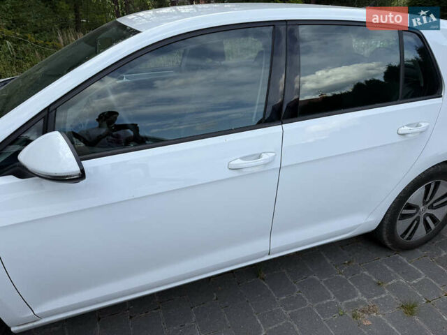 Белый Фольксваген Гольф, объемом двигателя 0 л и пробегом 79 тыс. км за 10000 $, фото 11 на Automoto.ua