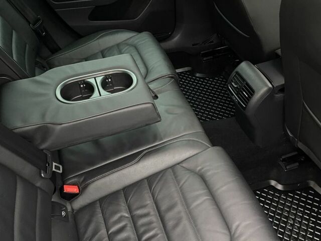 Белый Фольксваген Гольф, объемом двигателя 0 л и пробегом 118 тыс. км за 8600 $, фото 9 на Automoto.ua