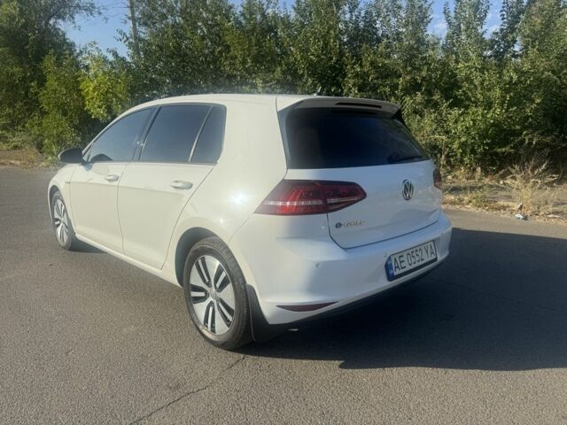 Белый Фольксваген Гольф, объемом двигателя 0 л и пробегом 146 тыс. км за 9100 $, фото 2 на Automoto.ua