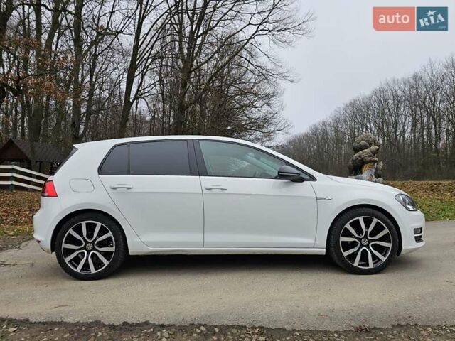 Білий Фольксваген Гольф, об'ємом двигуна 1.6 л та пробігом 230 тис. км за 10900 $, фото 2 на Automoto.ua
