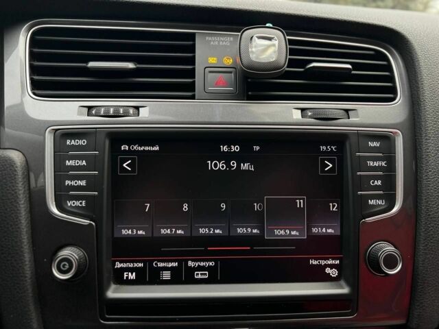 Білий Фольксваген Гольф, об'ємом двигуна 0 л та пробігом 150 тис. км за 9400 $, фото 11 на Automoto.ua