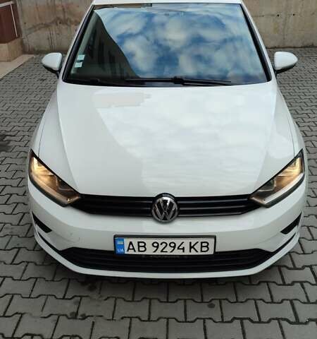 Білий Фольксваген Гольф, об'ємом двигуна 1.6 л та пробігом 221 тис. км за 9650 $, фото 4 на Automoto.ua