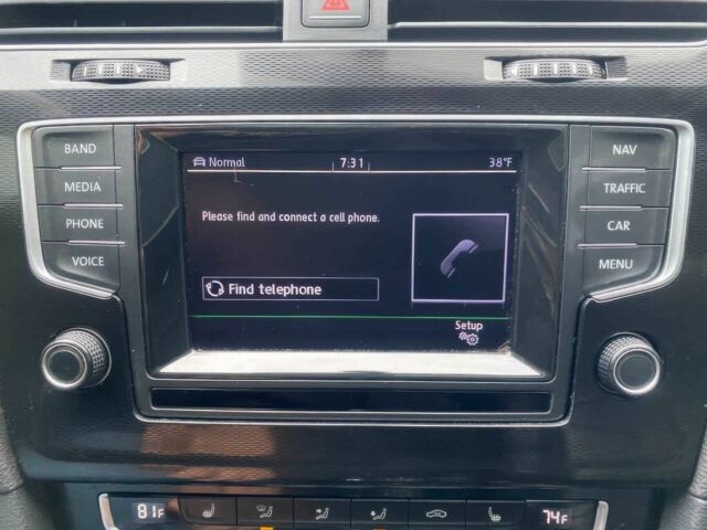 Белый Фольксваген Гольф, объемом двигателя 2 л и пробегом 80 тыс. км за 3000 $, фото 9 на Automoto.ua