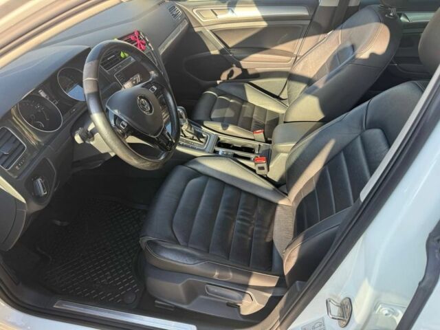 Білий Фольксваген Гольф, об'ємом двигуна 0 л та пробігом 132 тис. км за 9200 $, фото 7 на Automoto.ua