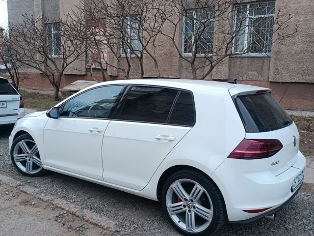 Фольксваген Гольф 2016 в Смеле на Automoto.ua Белый Фольксваген Гольф, объемом двигателя 1.8 л и пробегом 146 тыс. км за 12900 $, фото 5 на Automoto.ua