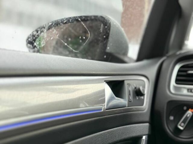 Белый Фольксваген Гольф, объемом двигателя 0 л и пробегом 145 тыс. км за 9300 $, фото 5 на Automoto.ua