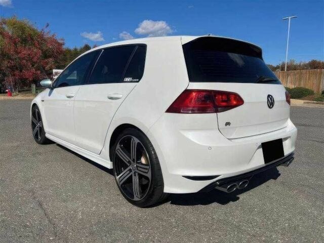 Белый Фольксваген Гольф, объемом двигателя 2 л и пробегом 110 тыс. км за 11200 $, фото 4 на Automoto.ua