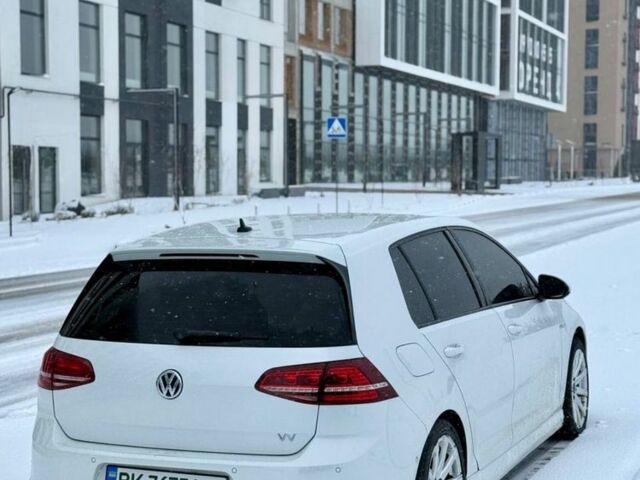 Белый Фольксваген Гольф, объемом двигателя 0 л и пробегом 145 тыс. км за 9300 $, фото 3 на Automoto.ua