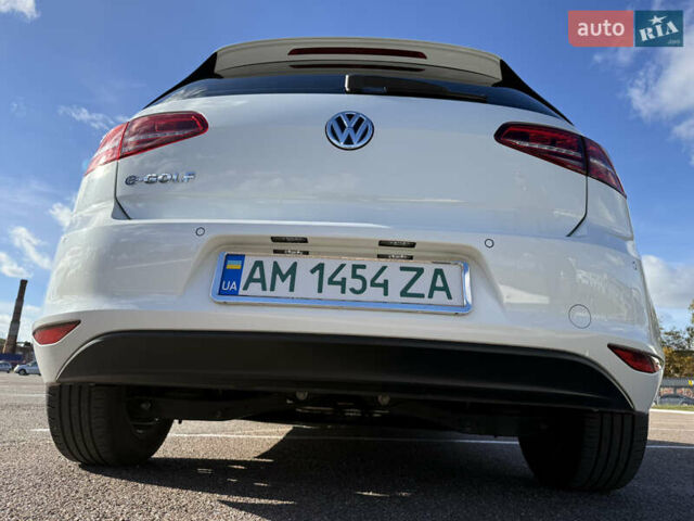 Білий Фольксваген Гольф, об'ємом двигуна 0 л та пробігом 36 тис. км за 12500 $, фото 26 на Automoto.ua