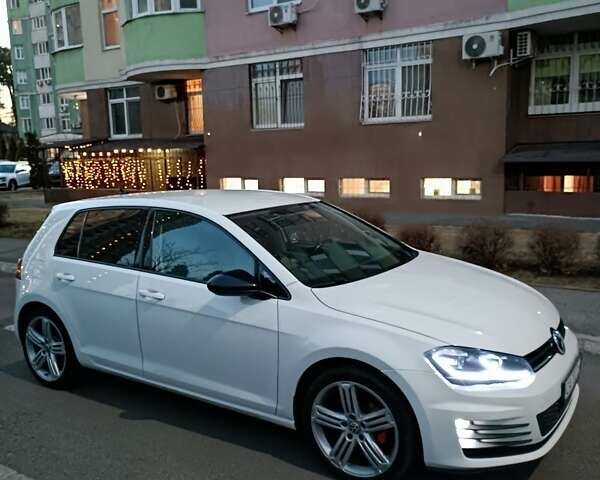 Белый Фольксваген Гольф, объемом двигателя 1.8 л и пробегом 137 тыс. км за 13750 $, фото 10 на Automoto.ua