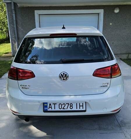 Белый Фольксваген Гольф, объемом двигателя 1.6 л и пробегом 197 тыс. км за 13800 $, фото 5 на Automoto.ua